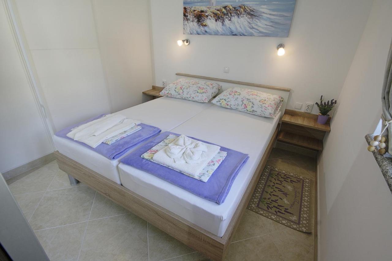 Apartmani Srdoc Baska  Bagian luar foto